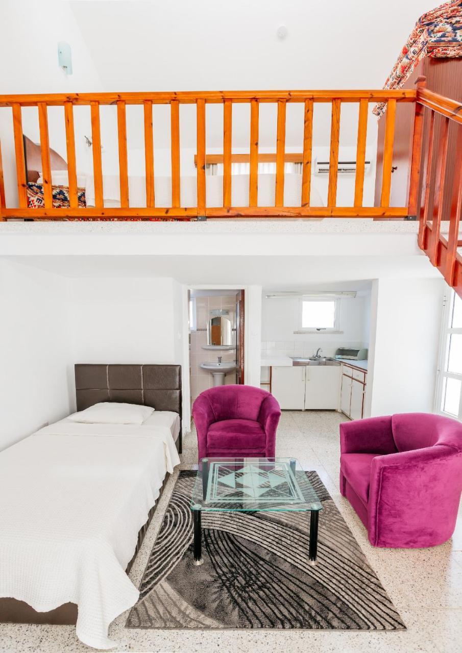 Hotel Citrus Tree Gardens Karavas  Zewnętrze zdjęcie