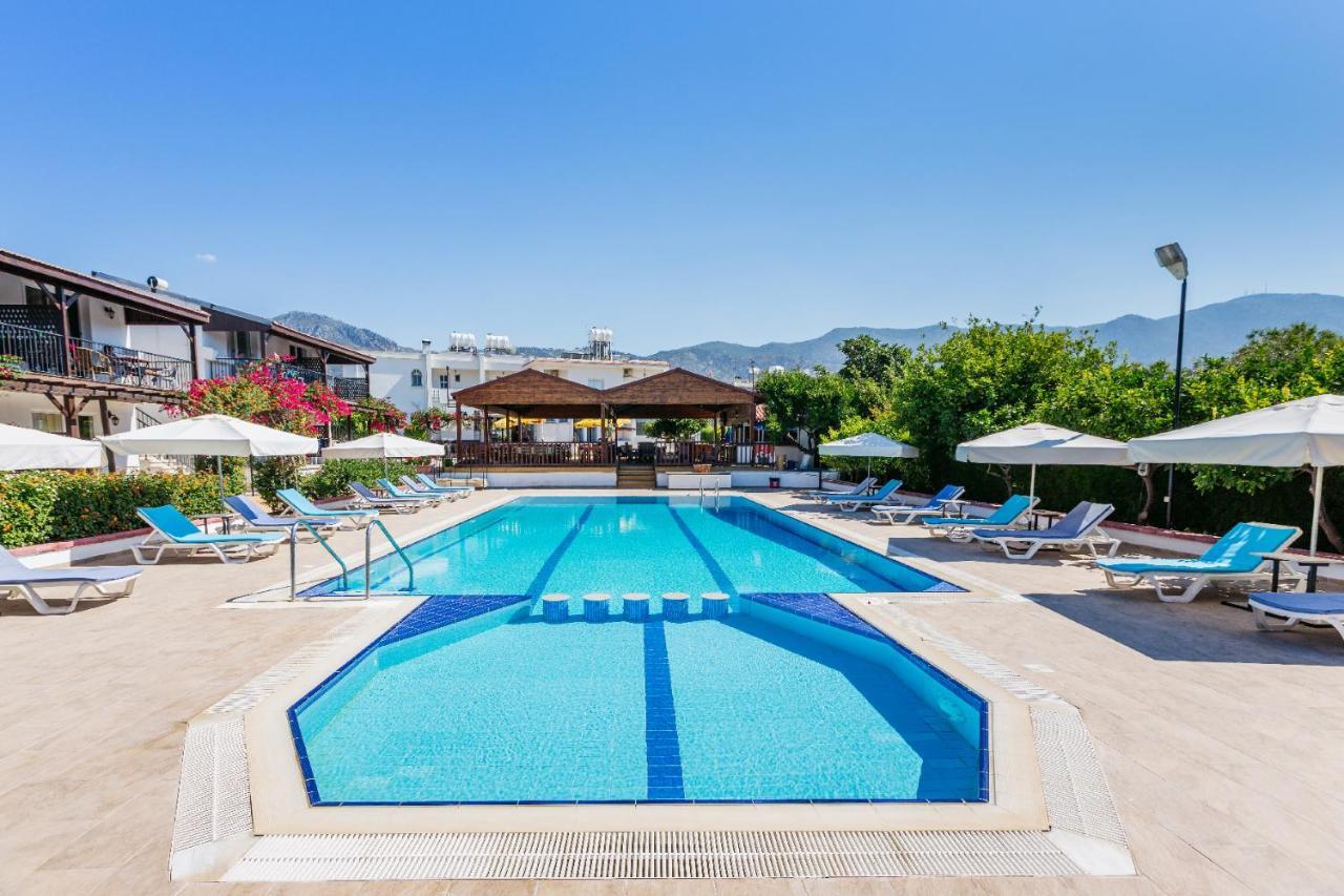 Hotel Citrus Tree Gardens Karavas  Zewnętrze zdjęcie
