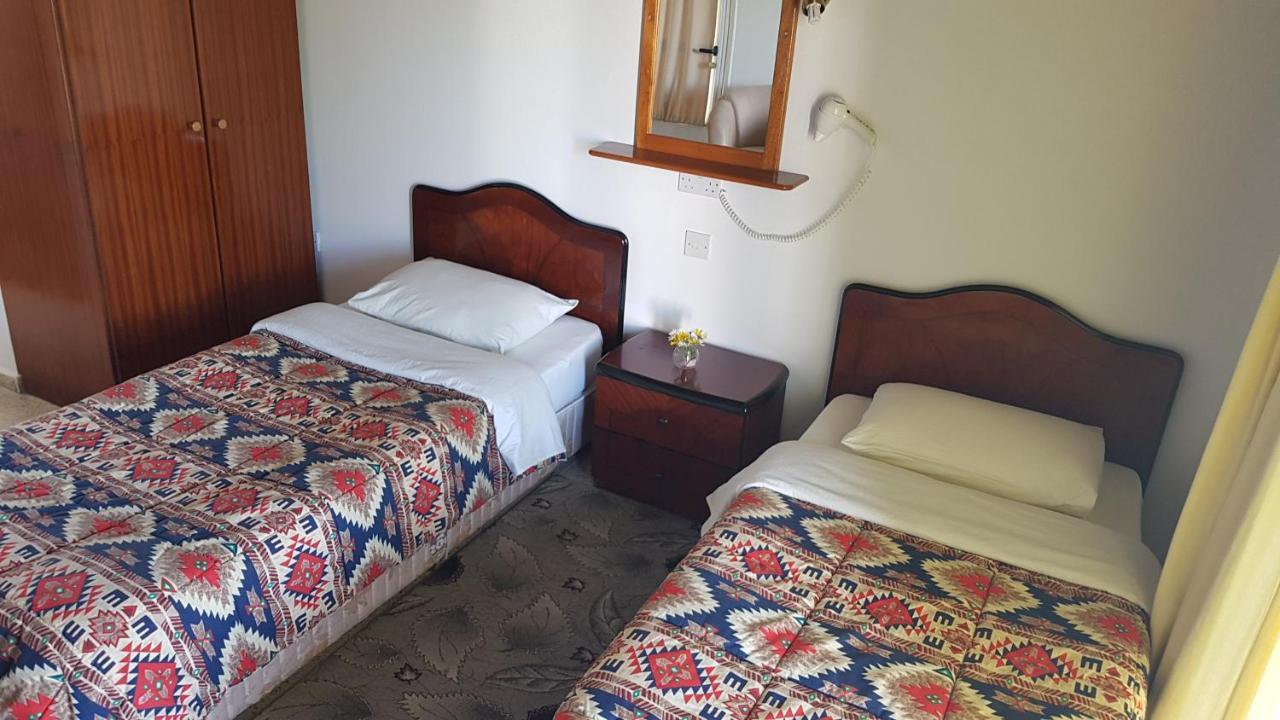 Hotel Citrus Tree Gardens Karavas  Zewnętrze zdjęcie